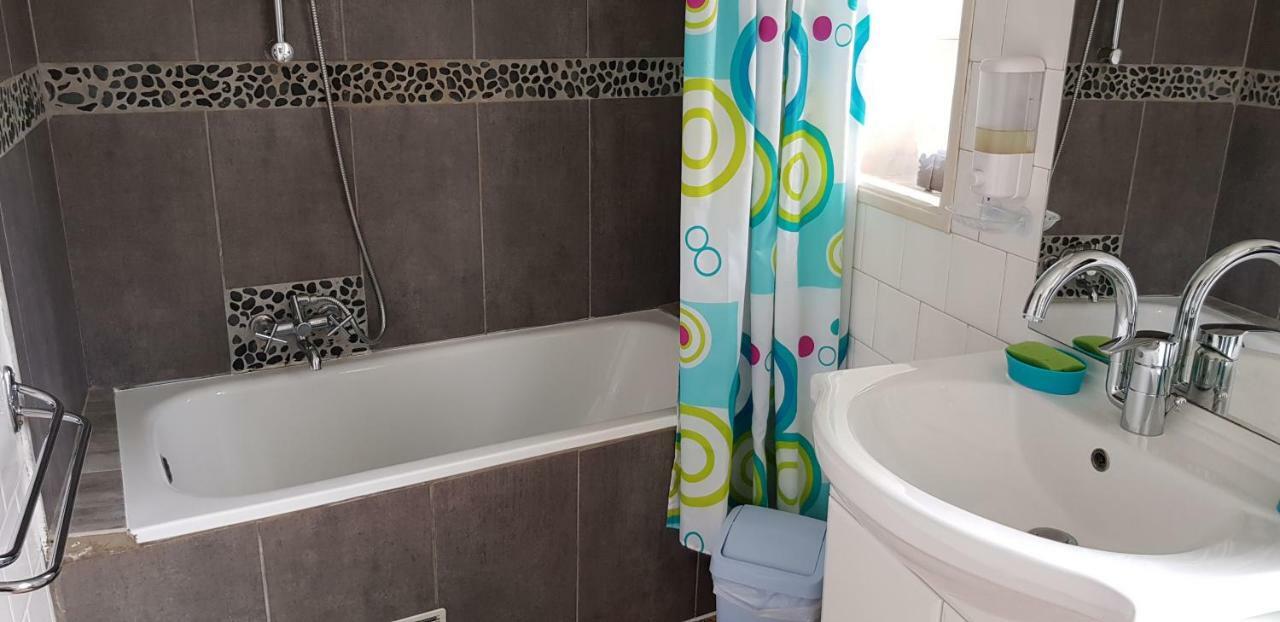 Bed and Breakfast La Marsanne Nissan-lez-Enserune Exterior foto
